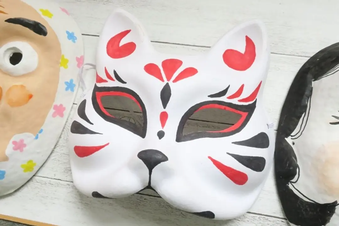 クラフトカフェ夏祭り「おめん絵付け体験」+レインボーかき氷つき