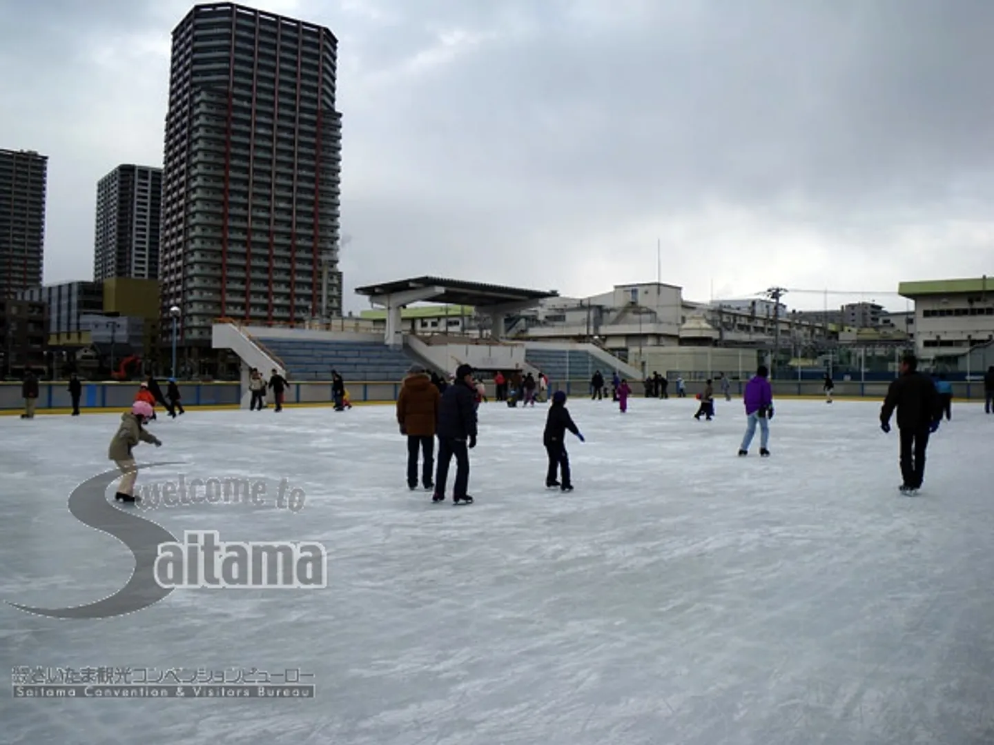 沼影公園 市民プール・アイススケート場